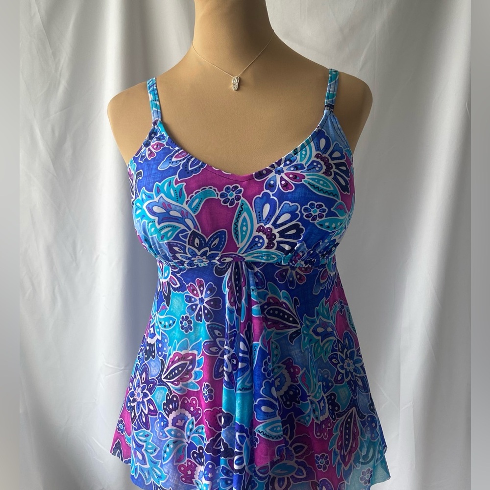 Swim Suit Bundle Floral Blue and Purple Women's Croft & Barrow Top, Apt 9 Bottom